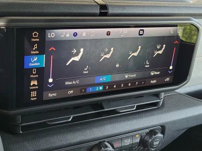 2026 Jeep Wrangler — photo 29 view