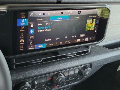 2026 Jeep Wrangler — photo 27 view