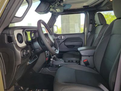 2026 Jeep Wrangler — photo 18 view