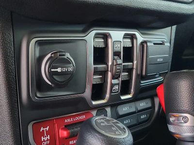 2026 Jeep Wrangler — photo 16 view