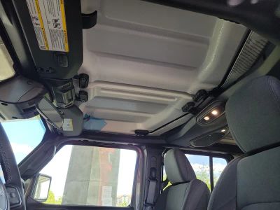 2026 Jeep Wrangler — photo 21 view