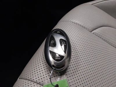 2024 Hyundai Elantra — photo 15 view