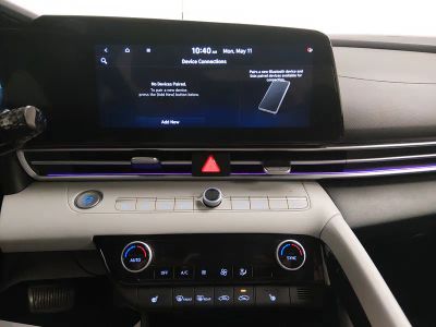 2024 Hyundai Elantra — photo 13 view