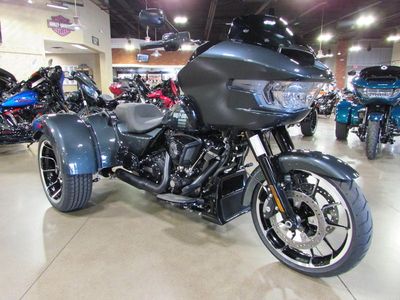 2026 Harley-Davidson FLTRT - Road Glide 3 - Photo 2