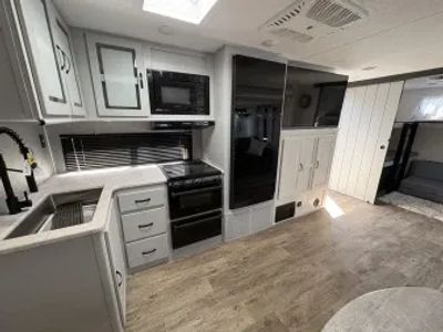 2022 Forest River Vibe - Photo 11