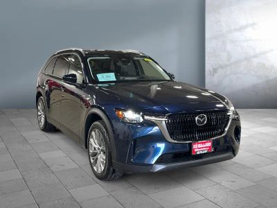 2026 Mazda CX-90 — photo 8 view