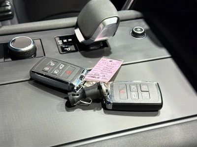 2023 Land Rover Discovery — photo 37 view