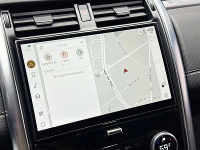2023 Land Rover Discovery — photo 13 view