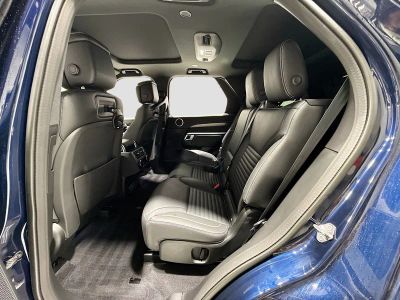 2023 Land Rover Discovery — photo 26 view
