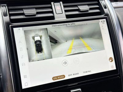 2023 Land Rover Discovery — photo 14 view