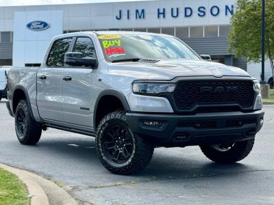 2025 Ram 1500 - Photo 2