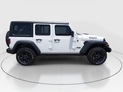 2023 Jeep Wrangler - Photo 8