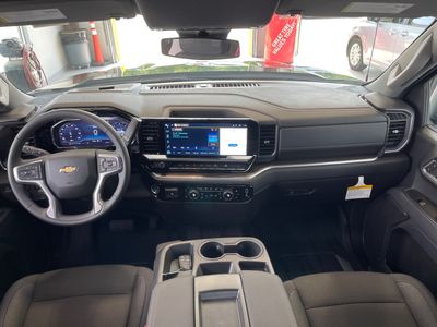 2025 Chevrolet Silverado 1500 - Photo 8