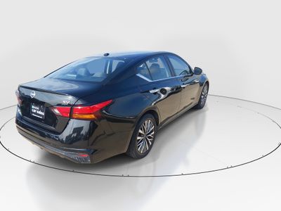 2023 Nissan Altima - Photo 7