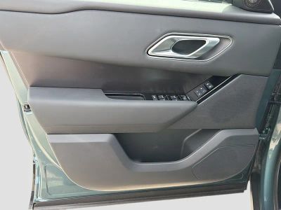 2026 Land Rover Range Rover Velar — photo 22 view
