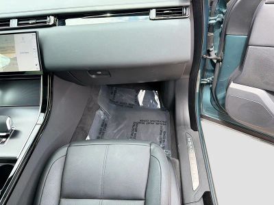 2026 Land Rover Range Rover Velar — photo 18 view