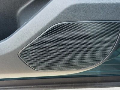 2026 Land Rover Range Rover Velar — photo 24 view