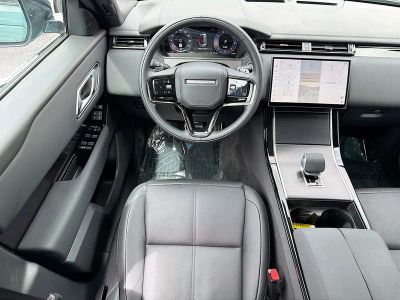 2026 Land Rover Range Rover Velar — photo 17 view