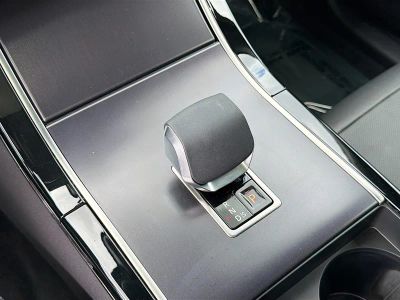 2026 Land Rover Range Rover Velar — photo 29 view