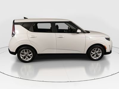 2023 Kia Soul - Photo 8