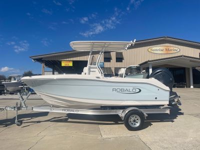 2026 Robalo 180 CC - Photo 8