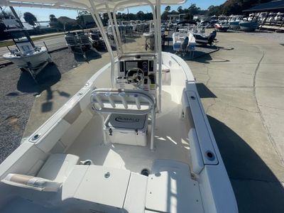 2026 Robalo 180 CC - Photo 15