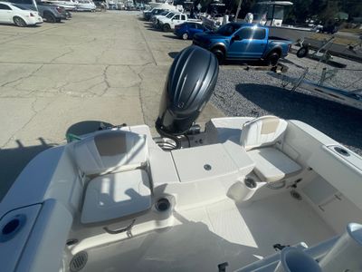 2026 Robalo 180 CC - Photo 16
