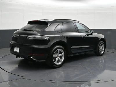 2019 Porsche Macan — detail view