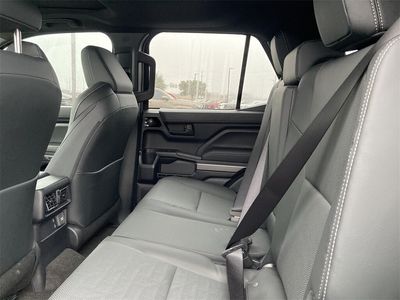 2026 Toyota 4Runner Hybrid - Photo 3