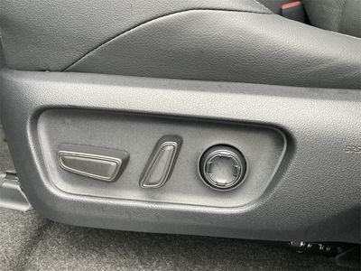 2026 Toyota 4Runner Hybrid - Photo 4
