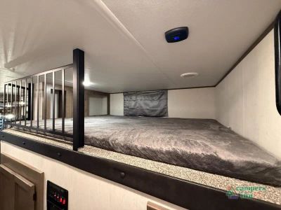 2022 Forest River RV Sabre — photo 37 view