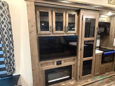 2022 Forest River RV Sabre — photo 18 view