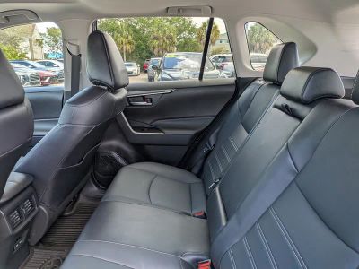 2023 Toyota RAV4 — photo 15 view