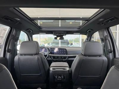 2026 Chevrolet Suburban - Photo 4