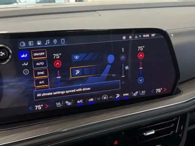 2026 Chevrolet Suburban - Photo 38