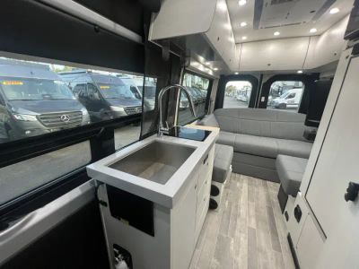 2024 Pleasure Way ASCENT - Photo 6