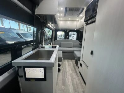 2024 Pleasure Way ASCENT - Photo 5