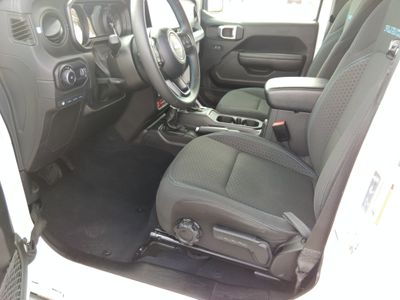2024 Jeep Wrangler 4xe - Photo 31