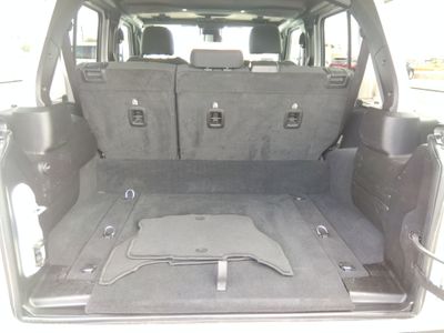 2024 Jeep Wrangler 4xe - Photo 11