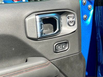 2026 Jeep Gladiator — photo 18 view