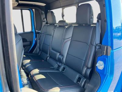 2026 Jeep Gladiator — photo 24 view