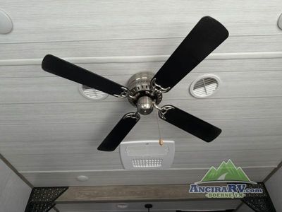2022 Forest River RV Wildwood - Photo 10