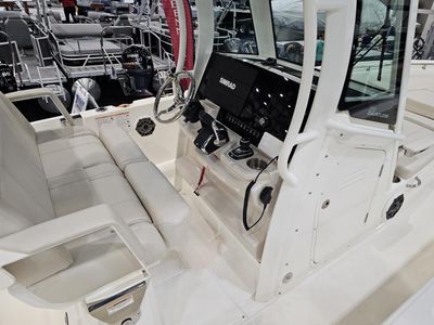 2025 Boston Whaler 280 Dauntless - Photo 6