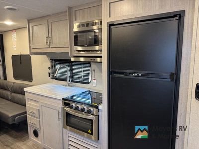 2023 Coachmen RV Catalina Trail Blazer - Photo 9