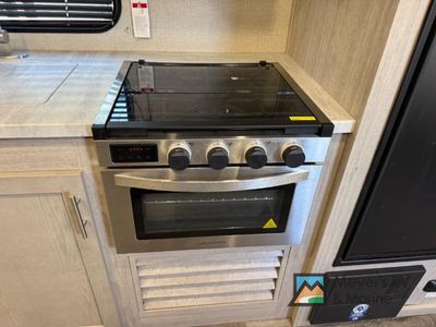 2023 Coachmen RV Catalina Trail Blazer - Photo 11