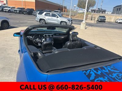 2019 Ford Mustang - Photo 22