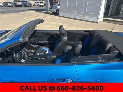 2019 Ford Mustang - Photo 21