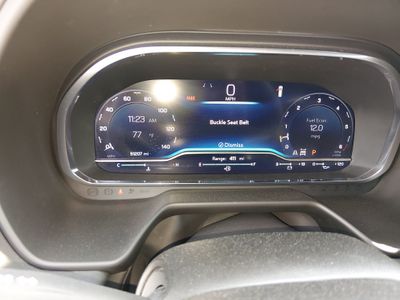 2024 Chevrolet Suburban — photo 14 view