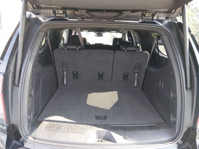 2024 Chevrolet Suburban — photo 11 view