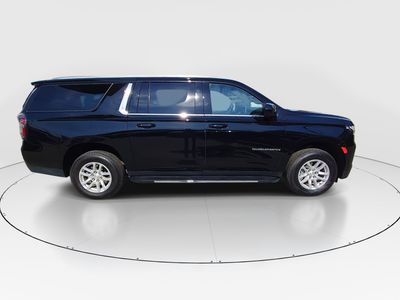 2024 Chevrolet Suburban — photo 8 view